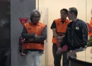 KPK Bongkar Suap Rp61,3 Miliar ke Pejabat Bea Cukai! Bos Blueray Cargo Didakwa Beri Uang dan Barang Mewah