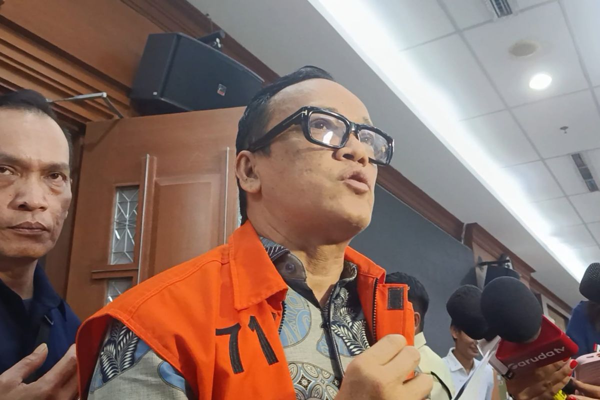 Eks Wamenaker Immanuel Ebenezer alias Noel saat memberikan keterangan di jeda istirahat sidang di Pengadilan Tipikor Jakarta, Kamis (23/4/2026)