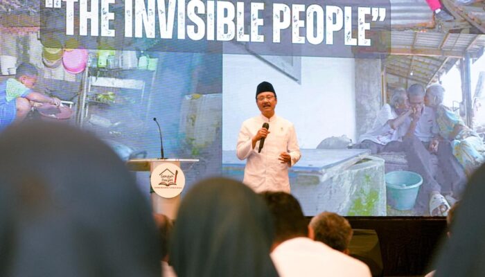 Gus Ipul Tegas ke Pengelola Sekolah Rakyat: “Yang Dikelola Bukan Sekadar Barang, Tapi Harapan Anak Indonesia”