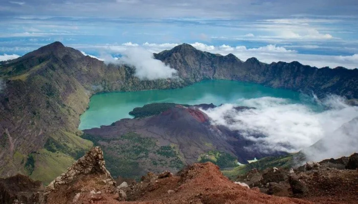 MENDUNIA! UNESCO Kembali Ganjar Geopark Rinjani-Lombok Kartu Hijau, Bukti Lombok Tetap Jadi Kebanggaan Dunia