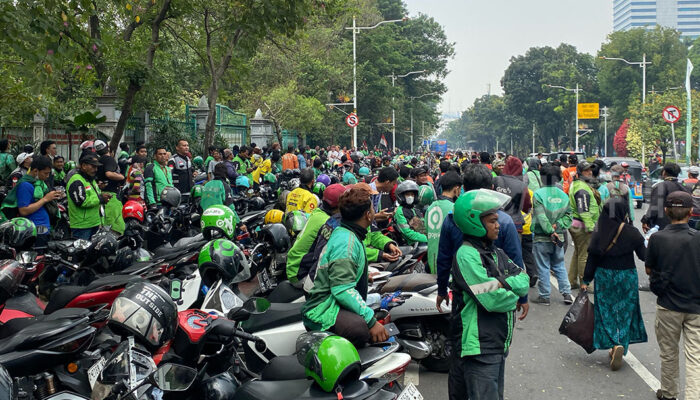 Gojek & Grab Buka Suara soal Aturan Prabowo: Potongan Ojol Wajib di Bawah 10%, Siap Ikuti Perpres 27/2026