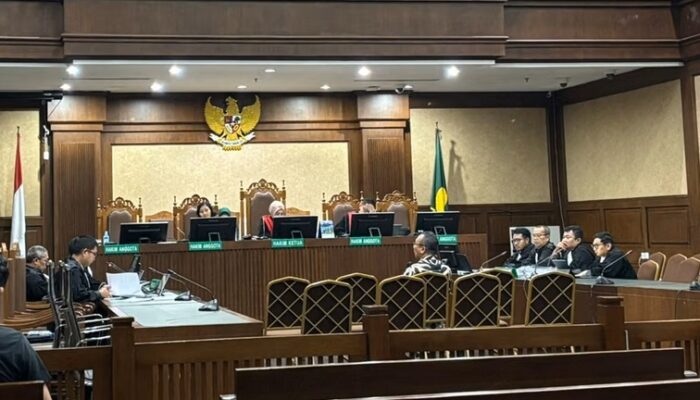 Hakim Semprot Eks Dirjen Kemenaker di Sidang Korupsi K3: ‘Jangan Terus Bilang Tidak Tahu!’