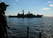 SELAT HORMUZ MEMANAS! Iran Tuding Amerika Serikat Serang Kapal Sipil, 5 Warga Tewas – Ancaman Balasan Menguat