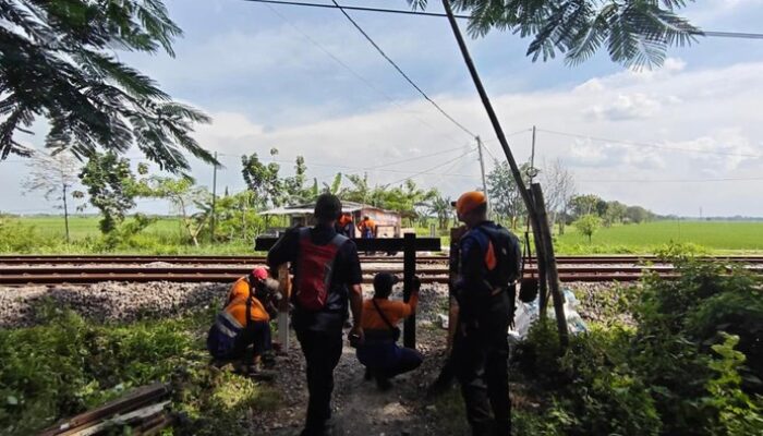 KAI Daop 8 Surabaya Tutup 139 Perlintasan Liar, Langkah Tegas Tekan Kecelakaan Kereta Api
