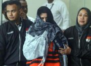 KPK Buru Jam Rolex Fadia Arafiq, 9 Kotak Jam Mewah Disita dari Rumah Bupati Pekalongan Nonaktif