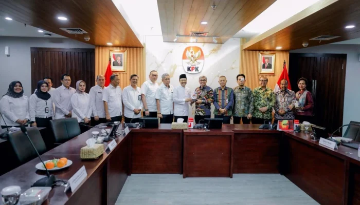 KPK Kawal Program Sekolah Rakyat, Gus Ipul Buka-Bukaan Pengadaan Barang dan Jasa Kemensos