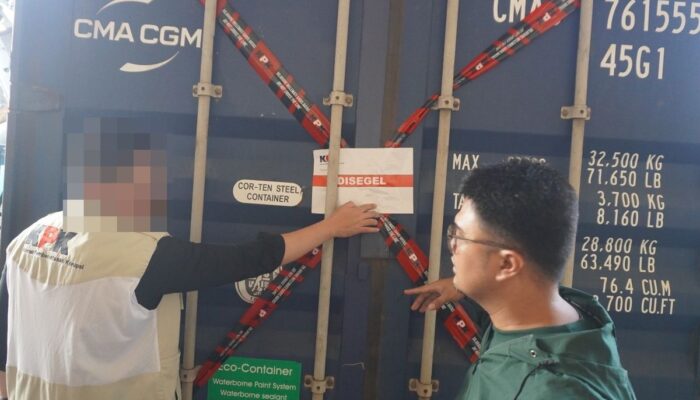 KPK Bongkar Dugaan Perintangan Kasus Bea Cukai! Rumah Terafiliasi Blueray Cargo Digeledah, Kontainer Misterius Disita