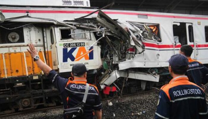 Siapa Bertanggung Jawab Kecelakaan di Perlintasan Kereta? Pengamat: Pengemudi Lalai, Solusi Harus Tegas!