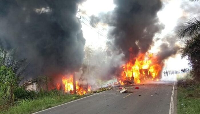 Bus ALS Terbakar Usai Tabrak Truk Tangki di Sumsel, Polisi Pastikan Semua Korban Dievakuasi