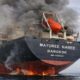 Ketegangan Selat Hormuz Memuncak! Kapal Kena Proyektil Misterius, AS Siap Kawal, Iran Ancam Balasan