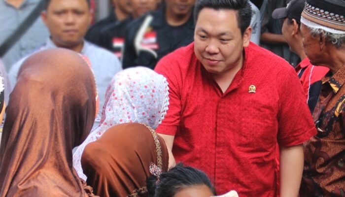PDIP Klaim Perjuangan Turunkan Potongan Ojol Berbuah! Desak Prabowo Segera Realisasikan Tarif 8 Persen