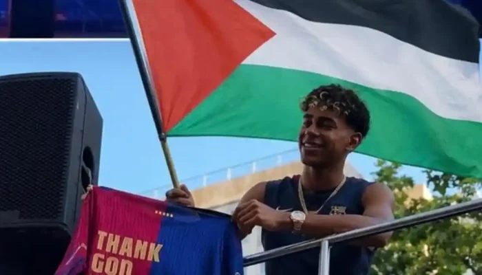 Lamine Yamal Kibarkan Bendera Palestina Saat Parade Juara Barcelona, Pemerintah Israel Bereaksi Keras