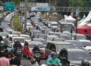 Long Weekend May Day, Jalur Puncak Lumpuh Total: Tol Jagorawi–Gadog Macet Parah, Polisi Siapkan One Way