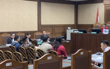 Kepala Seksi Intelijen Kepabeanan I Direktorat Penindakan dan Penyidikan Ditjen Bea-Cukai Orlando Hamonangan dan saksi lainnya di Pengadilan Tipikor, Jakarta Timur, Rabu (20/5/2026).(KOMPAS.com/FIRDA JANATI)