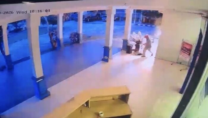 Viral! PNS Bakar Kantor Dishub Babel karena Pangkat Ditolak, Pelaku Rekam Aksi dan Unggah ke Medsos