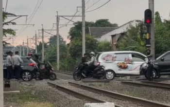Pemkot Bekasi akan menyiagakan petugas resmi dari Dinas Perhubungan dan Satpol PP menjaga setiap perlintasan sebidang di Kota Bekasi. (Foto Pemkot Bekasi)