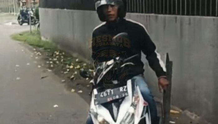 Pria Asal Sampang Ditangkap Usai Curi Sandaran Kursi Besi Milik Pemkot Surabaya