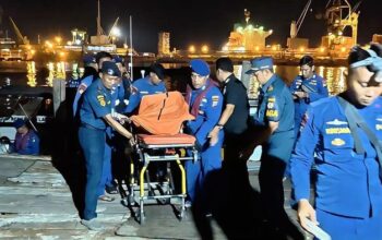 Perahu tenggelam di Gresik Foto Dok. Istimewa