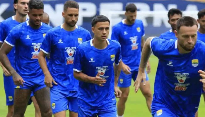 Geger! Persib Bandung Masuk Daftar Larangan Transfer FIFA, Terancam Tak Bisa Daftarkan Pemain Baru