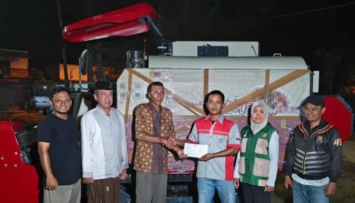 Kementan Salurkan Corn Combine Harvester ke Tuban, Dorong Swasembada Jagung Nasional