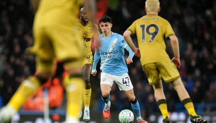 Phil Foden Menggila! Manchester City Hajar Crystal Palace 3-0, Persaingan Gelar Premier League Memanas