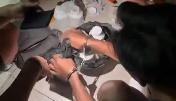 Polres Mojokerto Bongkar Jaringan Pil Koplo! Hampir 12 Ribu Pil Doble L Disita, Kakak-Adik Jadi Bandar