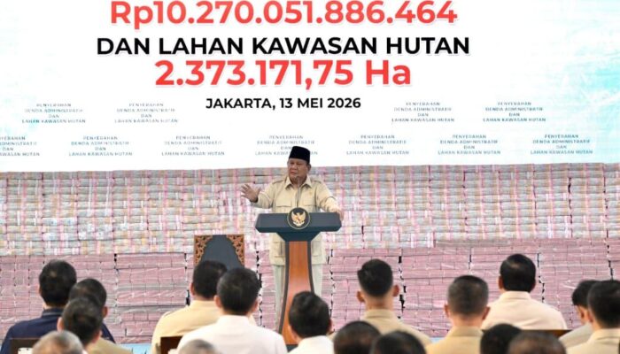 Prabowo Saksikan Penyerahan Rp10,2 Triliun dan 2,37 Juta Hektare Lahan Hutan ke Negara