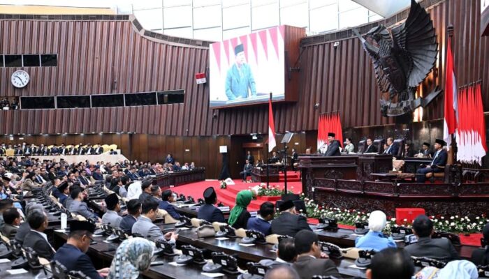 Prabowo Targetkan Kemiskinan Turun hingga 6 Persen pada 2027, Soroti Menyusutnya Kelas Menengah RI