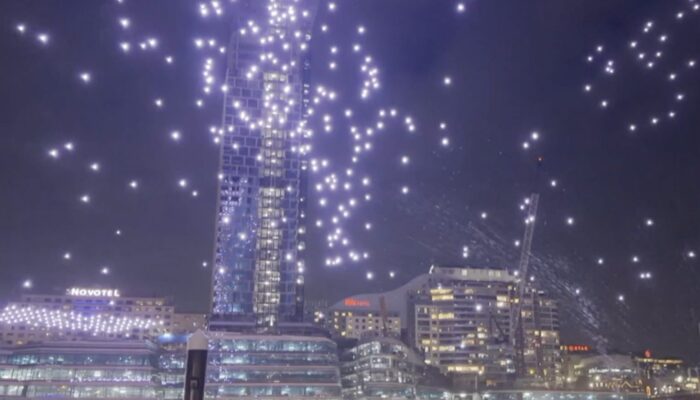 Puluhan Drone Jatuh ke Laut Saat Festival Vivid Sydney, Pertunjukan Cahaya Australia Geger