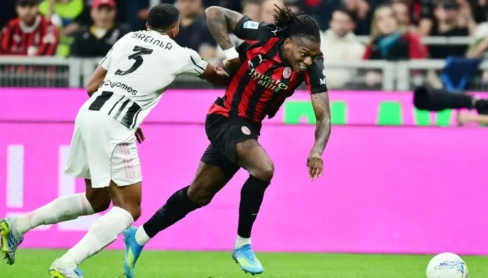 Rafael Leao Gak Laku! Arsenal, MU, dan Barcelona Kompak Mundur dari Perburuan Bintang AC Milan