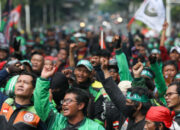 Resmi! Prabowo Pangkas Potongan Ojol Jadi 8%, GoTo & Grab Siap Patuh tapi Kaji Dampaknya