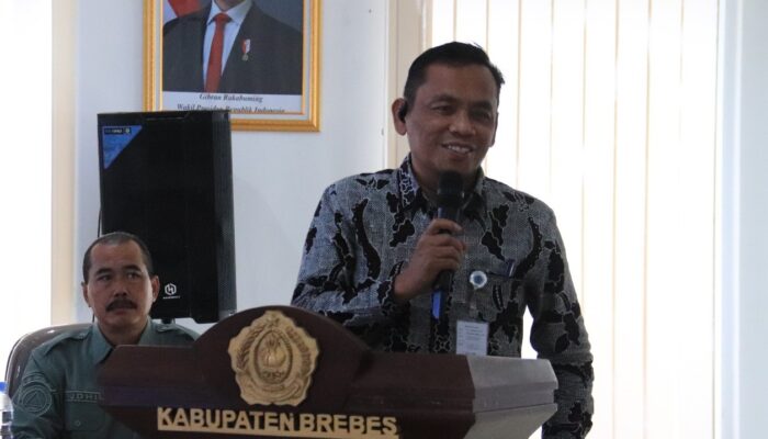 SKANDAL ABSEN FIKTIF BREBES! 3.000 ASN Diduga Curang Pakai Aplikasi Ilegal, Bayar Rp250 Ribu—Pemkab Bongkar hingga Ranah Pidana