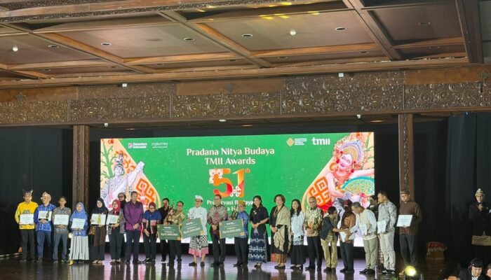 TMII Awards 2026: Fadli Zon Tegaskan Budaya Jadi Soft Power, Kalsel Juara Anjungan Terbaik