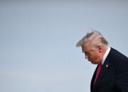 Trump Frustrasi Iran Tak Mau Takluk, AS Kini Pertimbangkan Serangan Militer Lebih Besar