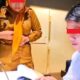 Viral Video “Guru Bahasa Inggris” Gegerkan TikTok dan X, Ahli Sebut Banyak Kejanggalan