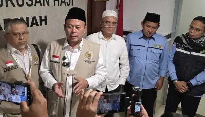 Koper Jemaah Haji 2026 Rusak, DPR Minta Maskapai dan Vendor Bertanggung Jawab