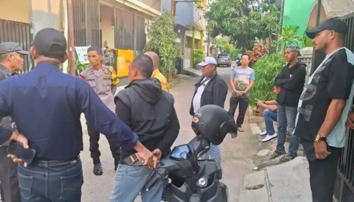 Rumah Penulis Ahmad Bahar Didatangi Massa GRIB Jaya, Putrinya Disebut Sempat Dibawa ke Markas Hercules