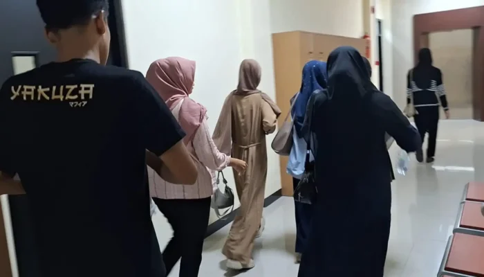 Kedok ‘Berkah’ Pengasuh Ponpes di Ngawi Runtuh: 8 Santriwati Jadi Korban Pencabulan, Pelaku Resmi Ditahan!