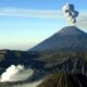 Gunung Semeru Erupsi dan Muntahkan Awan Panas 4,5 Km, Wisata Gunung Bromo Dipastikan Tetap Aman Dibuka