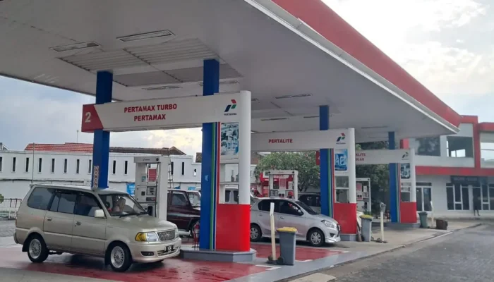 Harga Pertamax Melonjak Jadi Rp16.250 per Liter Mulai Hari Ini, Pertamina Ungkap Alasan Kenaikan BBM Non-Subsidi