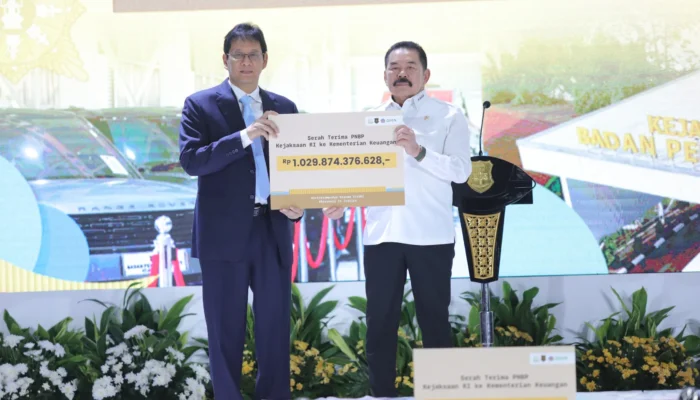 Jaksa Agung Serahkan Rp1,02 Triliun Hasil Lelang Aset Koruptor ke Negara, Tegaskan Penegakan Hukum Harus Pulihkan Kerugian Negara