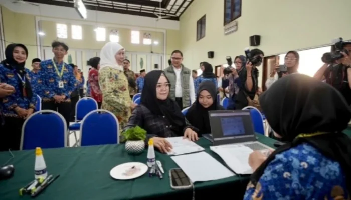 Khofifah Pastikan Pengambilan PIN SPMB Jatim 2026 Tetap Bisa Tanpa SKL, Orang Tua Diminta Tak Khawatir