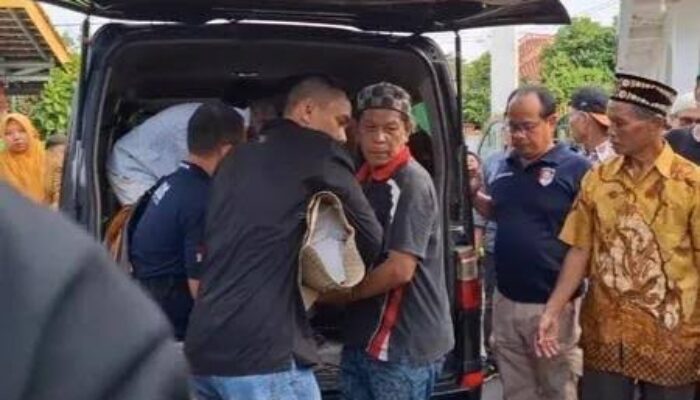 Misteri Kematian Pejabat BKAD Purwakarta, Polisi Temukan Luka Tusuk di Leher hingga Bekas Jeratan