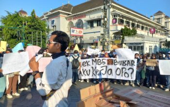 Masa aksi dukung MBG di Titik Nol Kota Yogyakarta,Jumat (19/6/2026)(Foto : Kompas.com/Wisang Seto Pangaribowo)