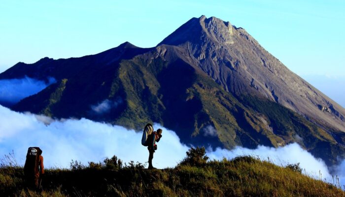 Viral Pendakian Gunung Merapi, Balai TNGM Tegaskan Jalur Resmi Masih Ditutup: Jangan Pertaruhkan Nyawa!