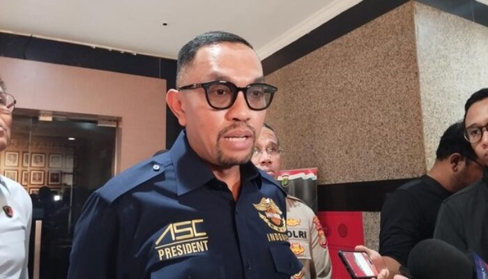 Ahmad Sahroni Soroti Penangkapan Roy Suryo dan dr. Tifa, Minta Aparat Prioritaskan Penindak Penyebar Hoaks yang Lebih Berdampak