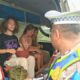 Hiace Bawa 6 Turis Asing ke Bromo dan Bali Kecelakaan di Tol Sumo, Diduga Sopir Mengantuk