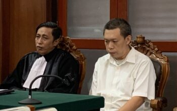 Pemilik PT Sumber Jaya Tour Diadili di PN Surabaya, Didakwa Tipu Dana Tiket Jepang Rp177,45 Juta untuk Bayar Utang Pribadi